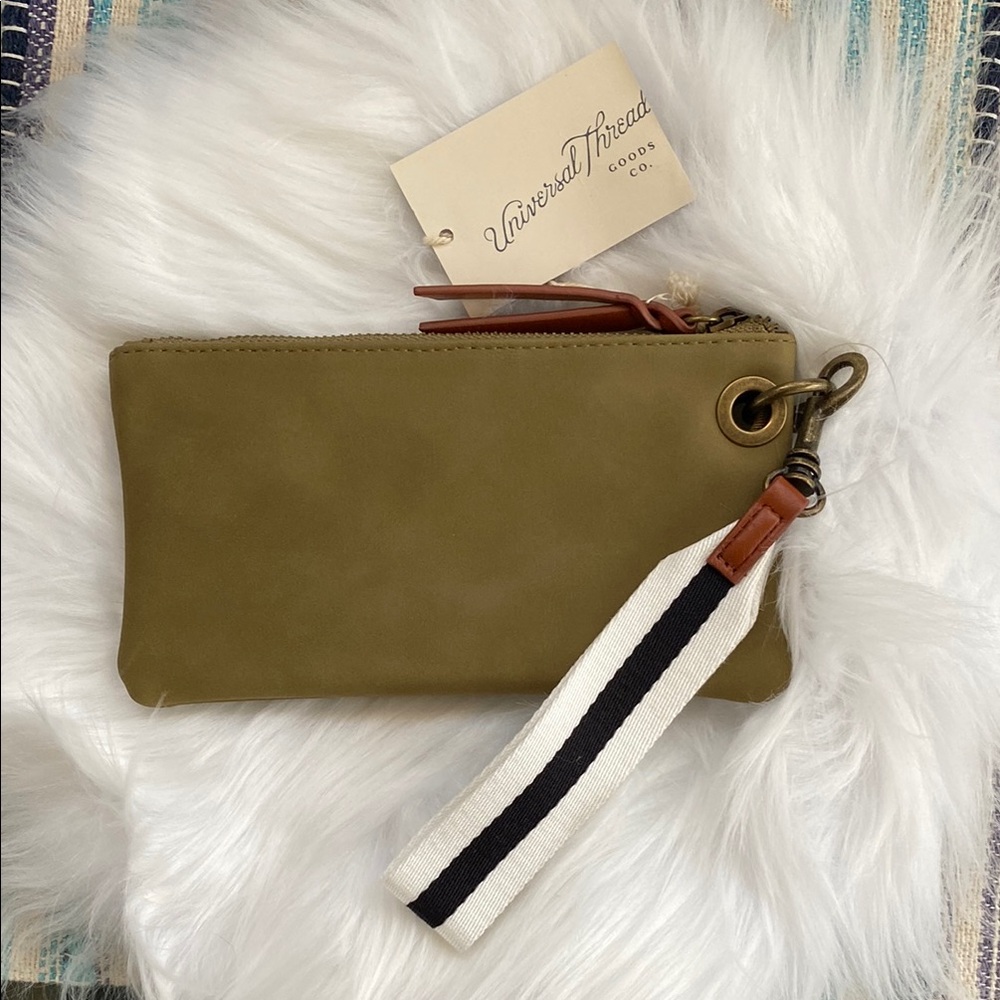New with tags Universal Thread Olive Wristlet